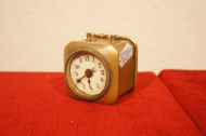 metal/dostojnicky-budik-1