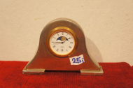 nabytok/stolne-hodinky-1