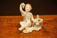 porcelan/chlapec-kosik-1