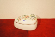 porcelan/doza-s-poklopom-17