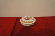 porcelan/dozicka-s-poklopom-21