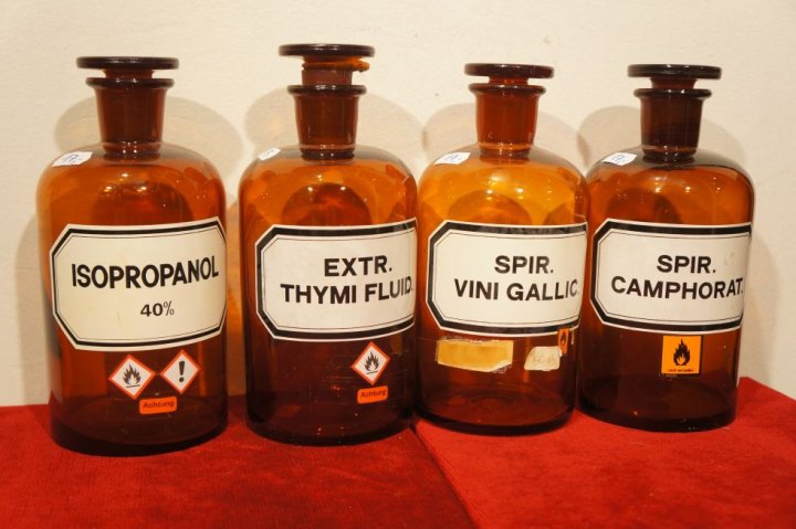 4x fľaša na chemikáliu