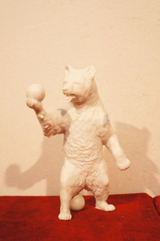 medveď s loptou