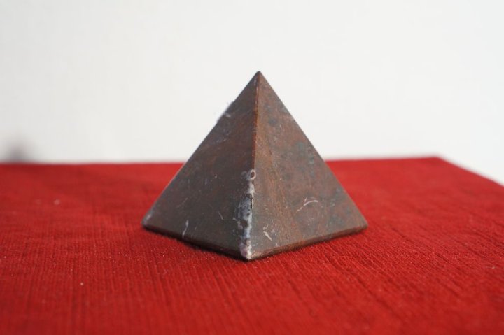pyramída