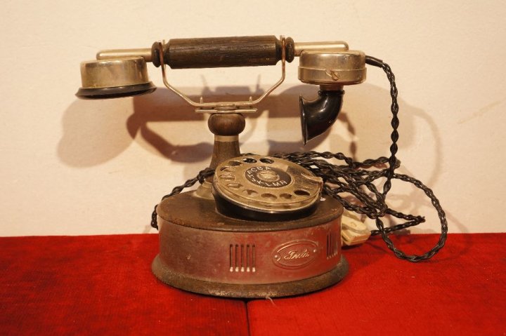 telefón