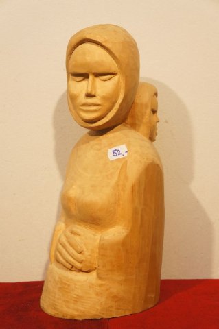 žena v šatke