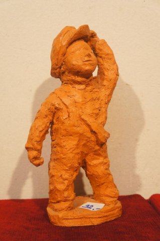 chlapec s čiapkou
