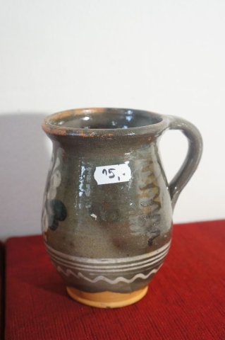 džbán