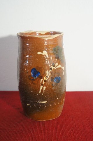 džbán