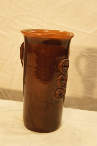 džbán