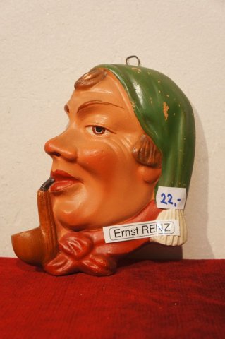 reliéf tvár