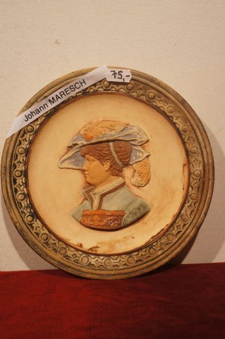reliéf žena