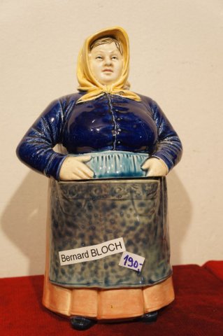 žena v šatke