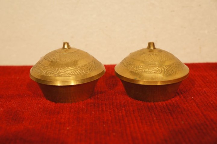 2x nádobka