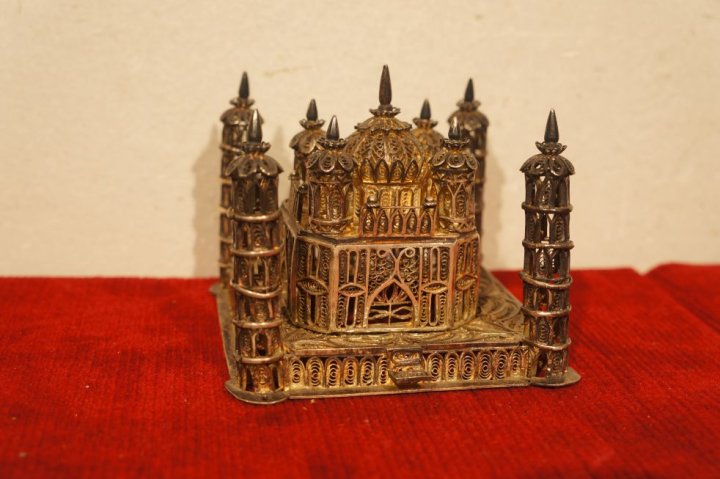 Taj-Mahal