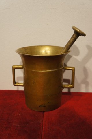 mažiar s tĺčikom