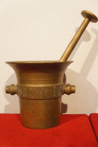 mažiar s tĺčikom