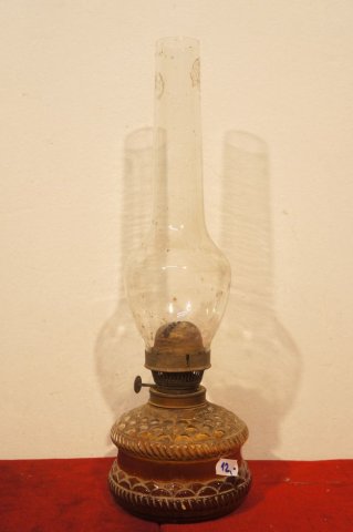 petrolejová lampa