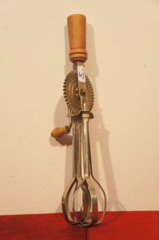 ručný šľahač