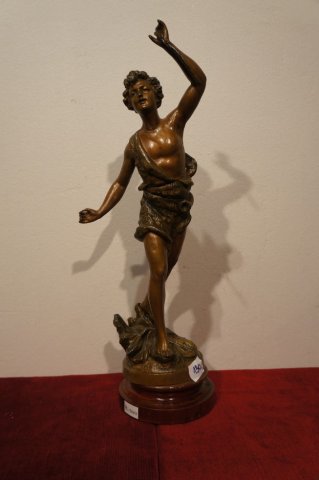 soška muža
