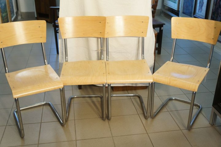 3x stolička
