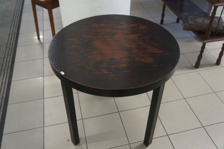 stolík okrúhly