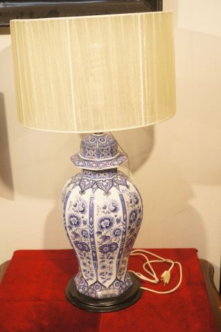 stolná lampa