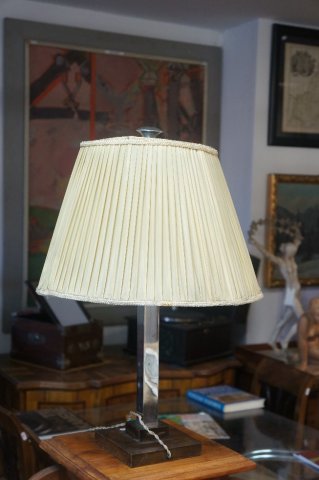 stolná lampa